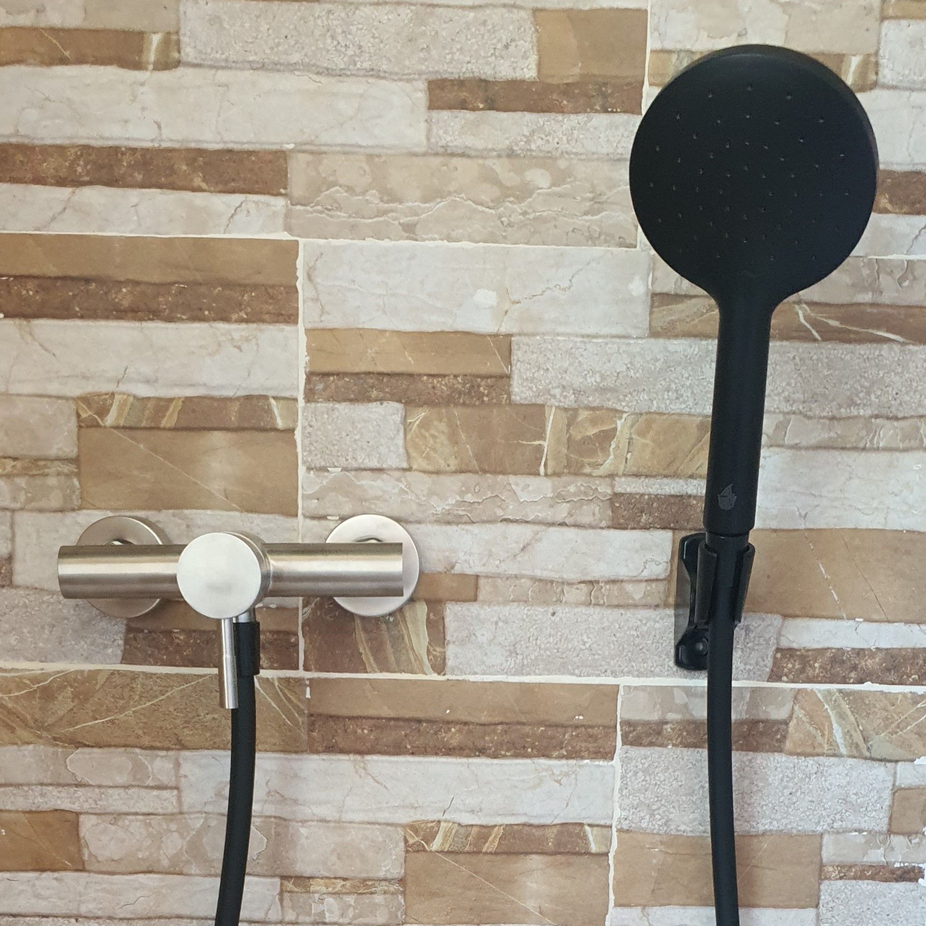 Ducha acero flexo mango soporte negro